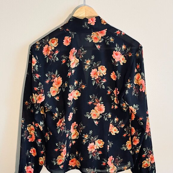 Floral Pattern Blouse - Picture 2 of 3